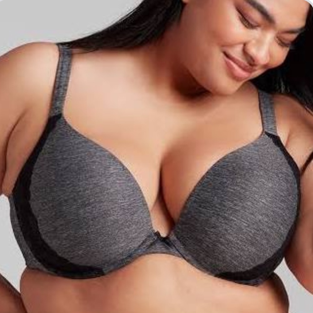 Bra with lace trim